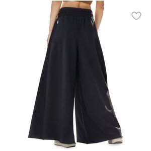 FP Movement Upbeat Wide leg pants XS Black 🖤